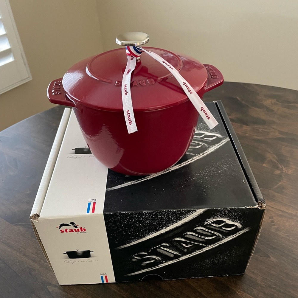 Staub Cocotte with Chistera Drop-Structure Enameled Cast Iron